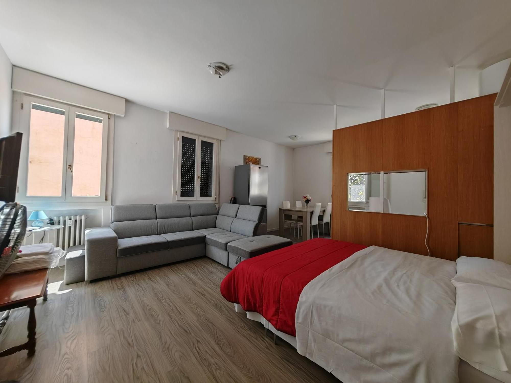 Goldmine 1 * Venice